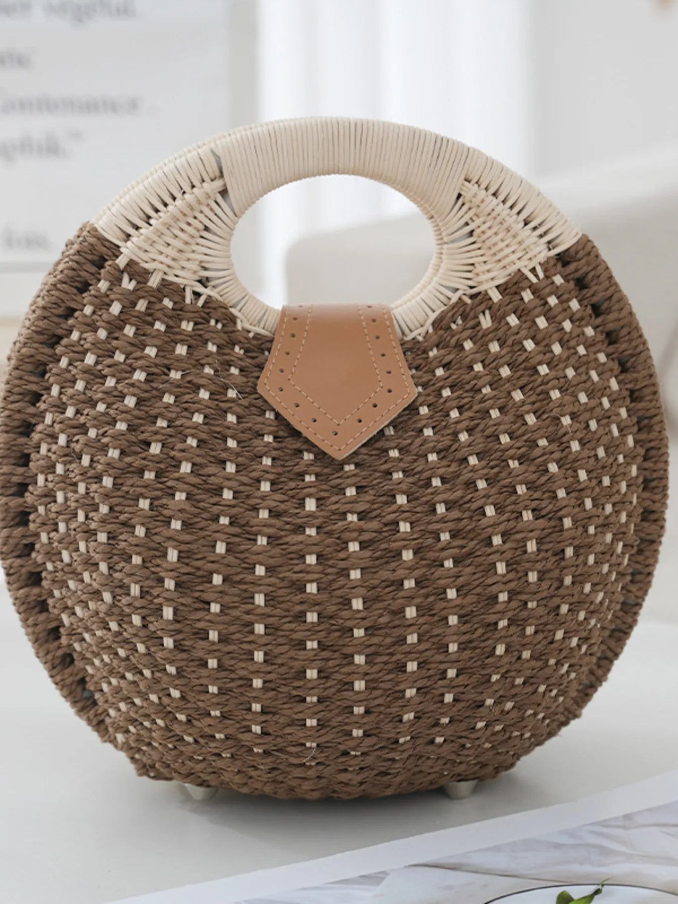 Straw Braided Round Handbag | Lily Bloom