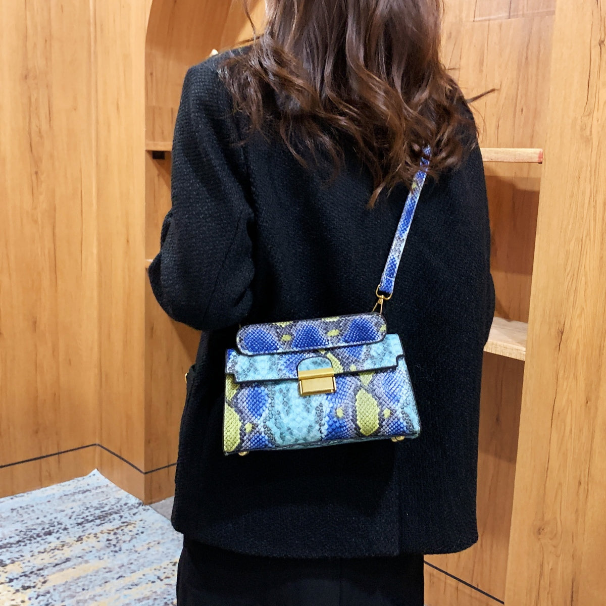 Vegan Leather Snakeskin Print Crossbody Bag