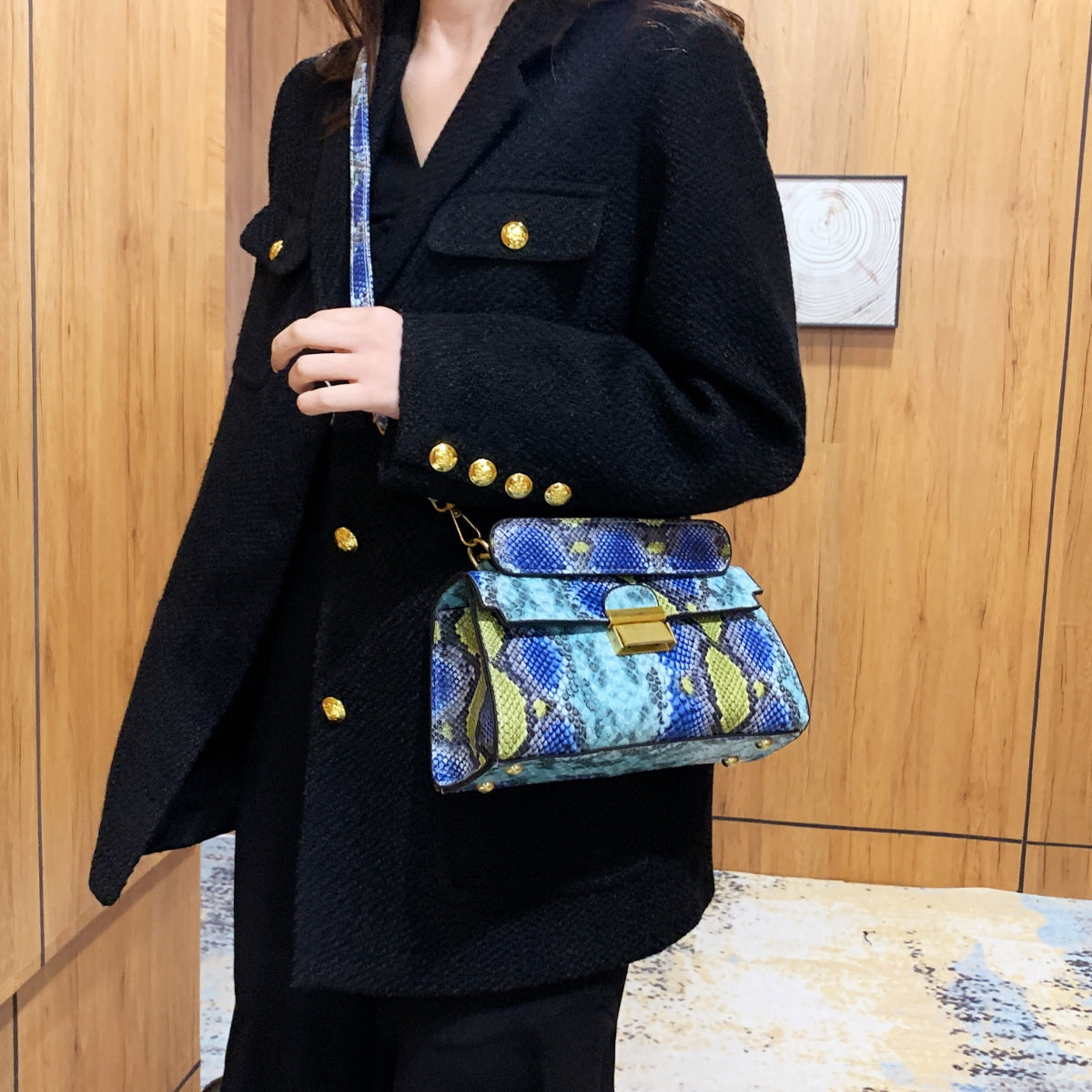 Vegan Leather Snakeskin Print Crossbody Bag