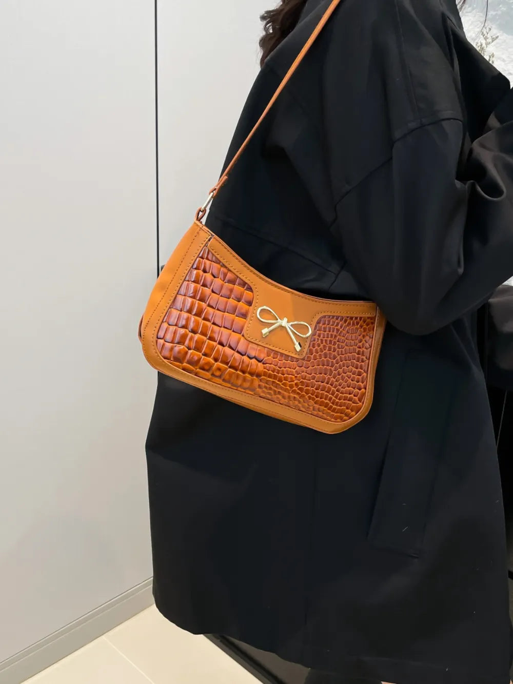 Bow Leather Shoulder Bag | Lily Bloom