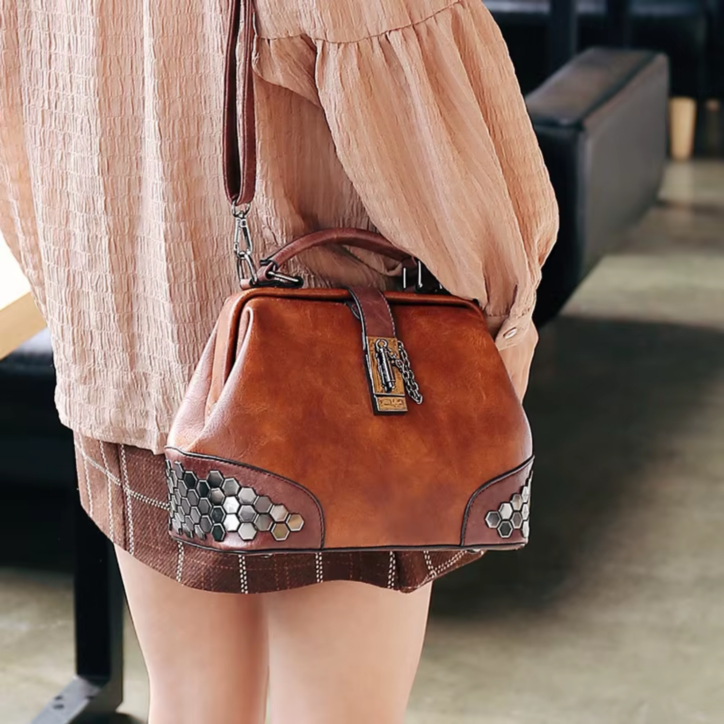 Rivets Leather Cross-body Shoulder Bag