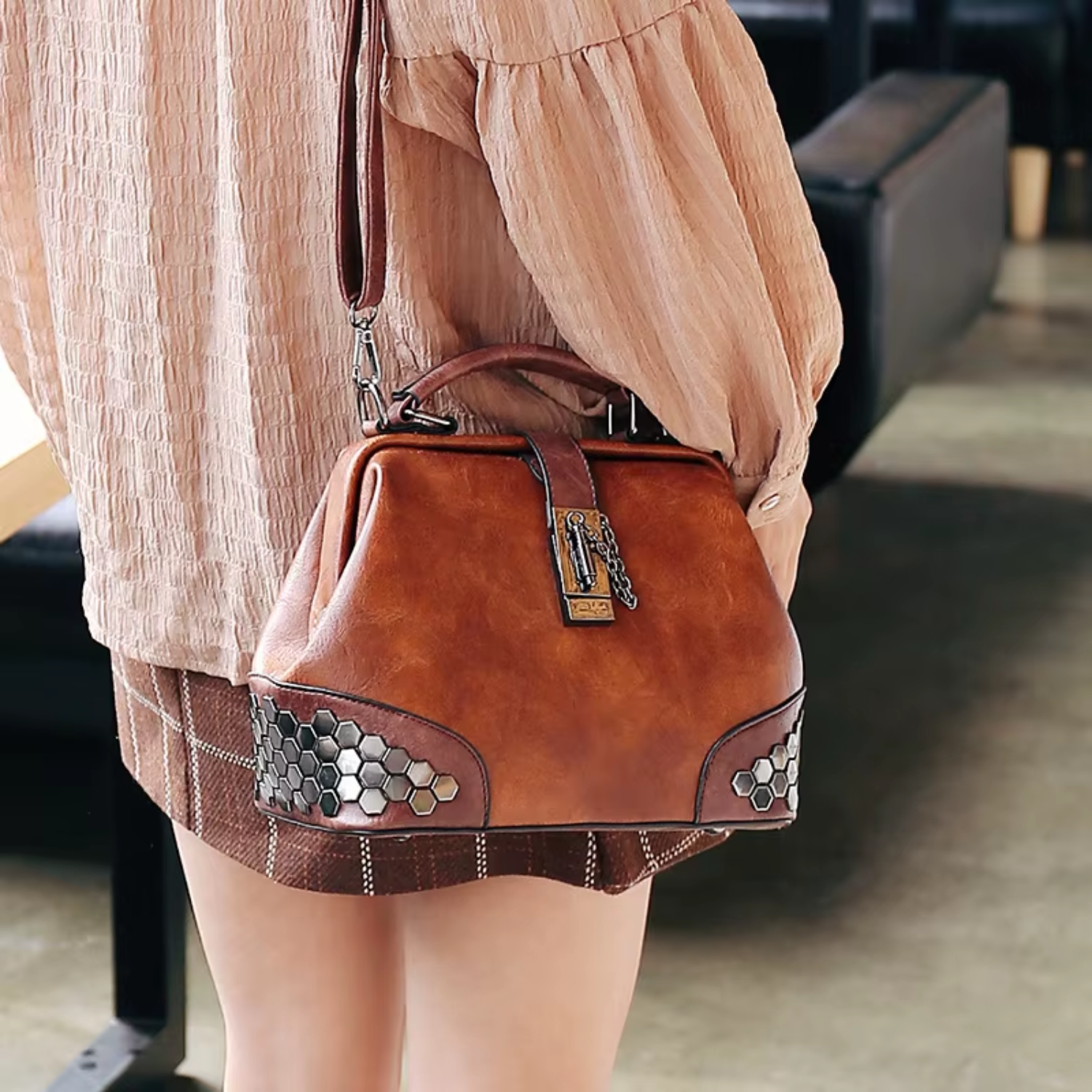 Rivets Leather Cross-body Shoulder Bag