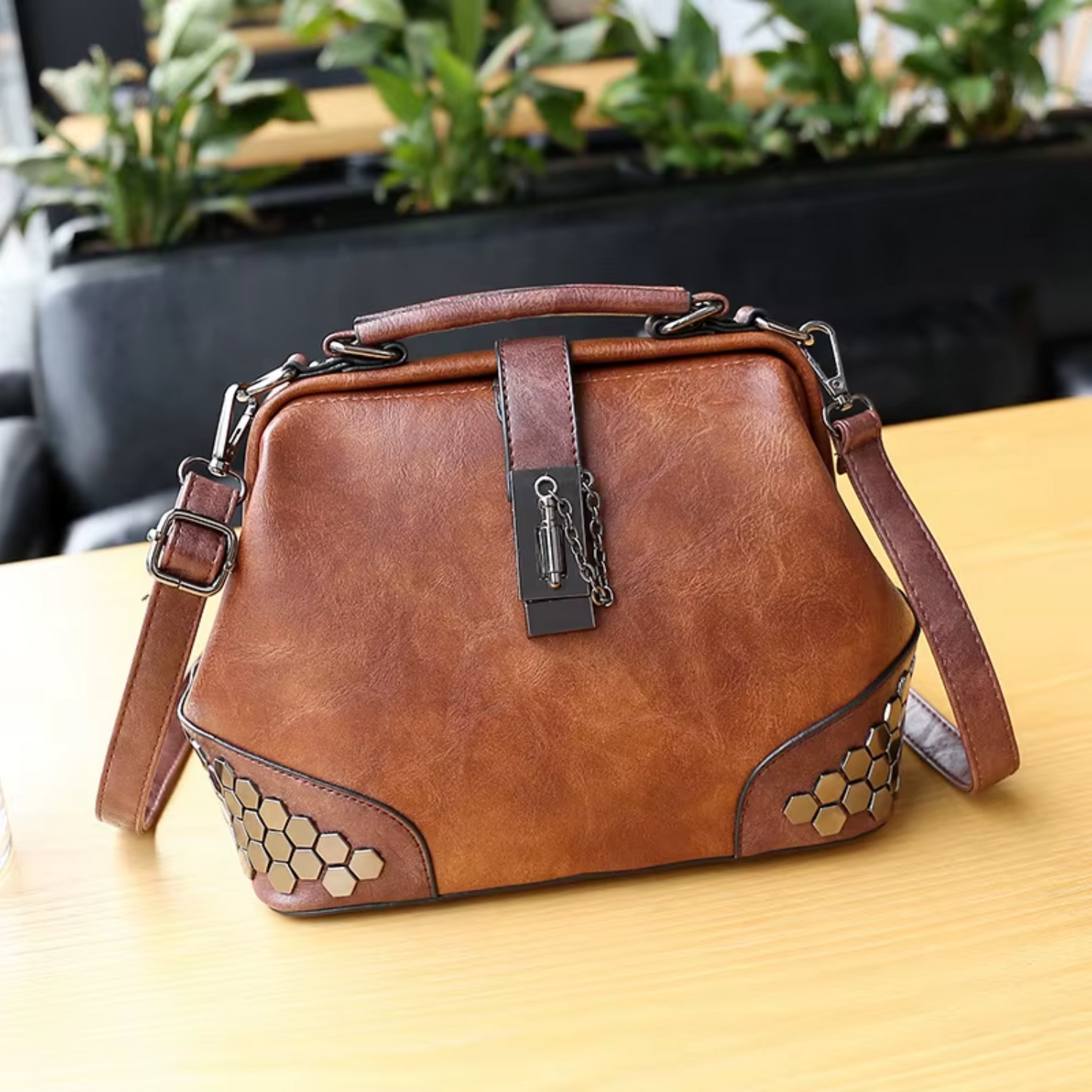 Rivets Leather Cross-body Shoulder Bag