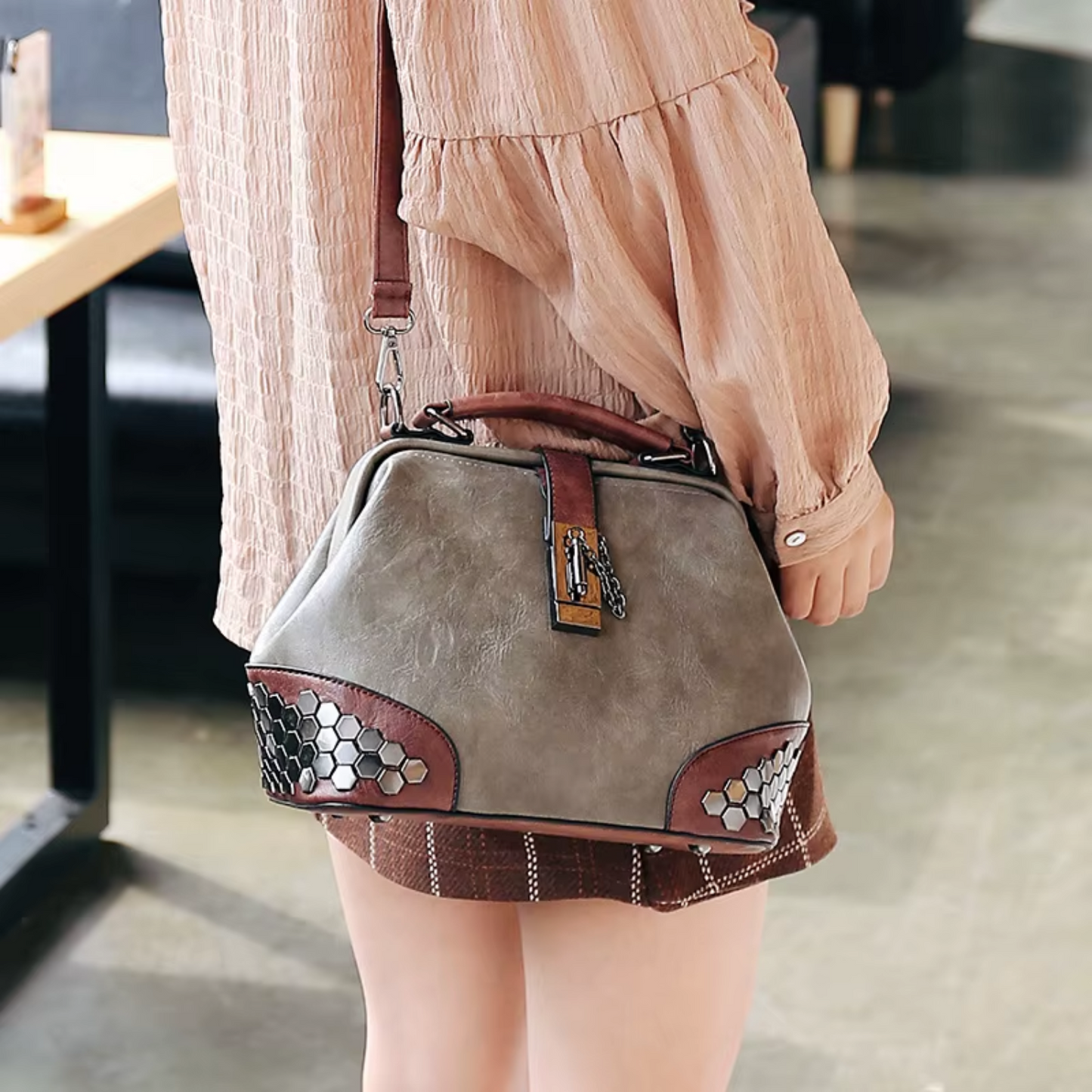 Rivets Leather Cross-body Shoulder Bag