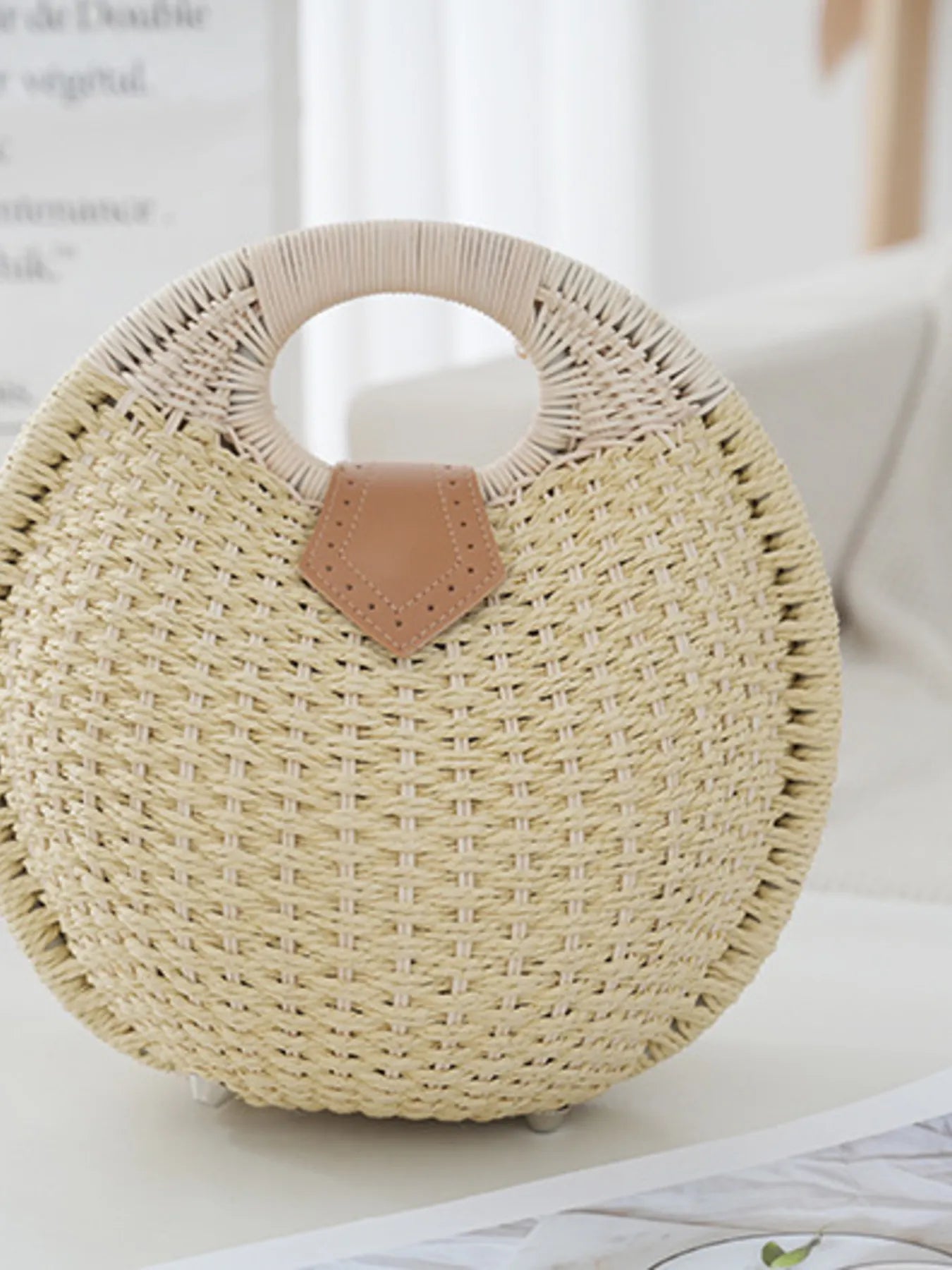 Straw Braided Round Handbag | Lily Bloom