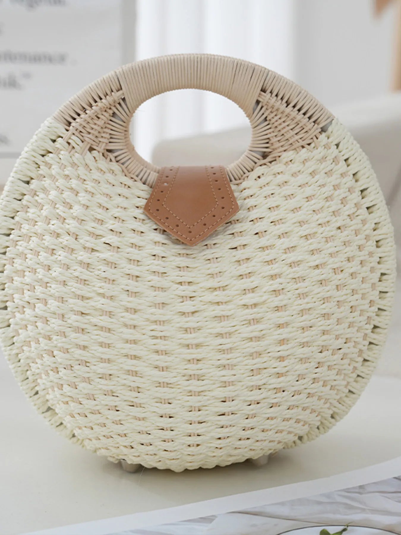 Straw Braided Round Handbag | Lily Bloom