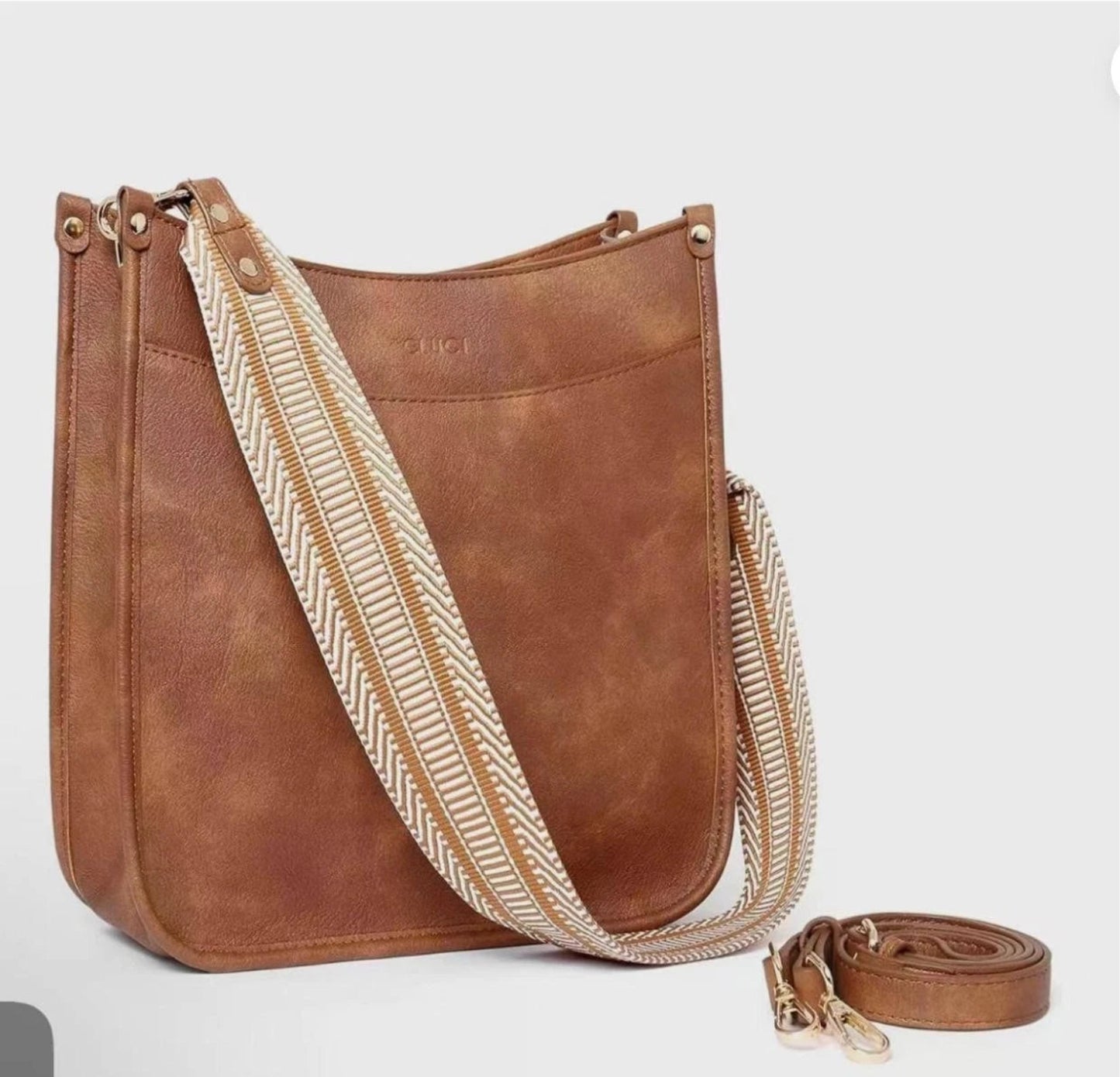 Versatile Elegance: Vegan Leather Crossbody with Adjustable Strap - Lily Bloom
