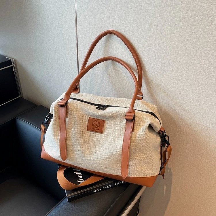 Contrast Travel Bag - Lily Bloom