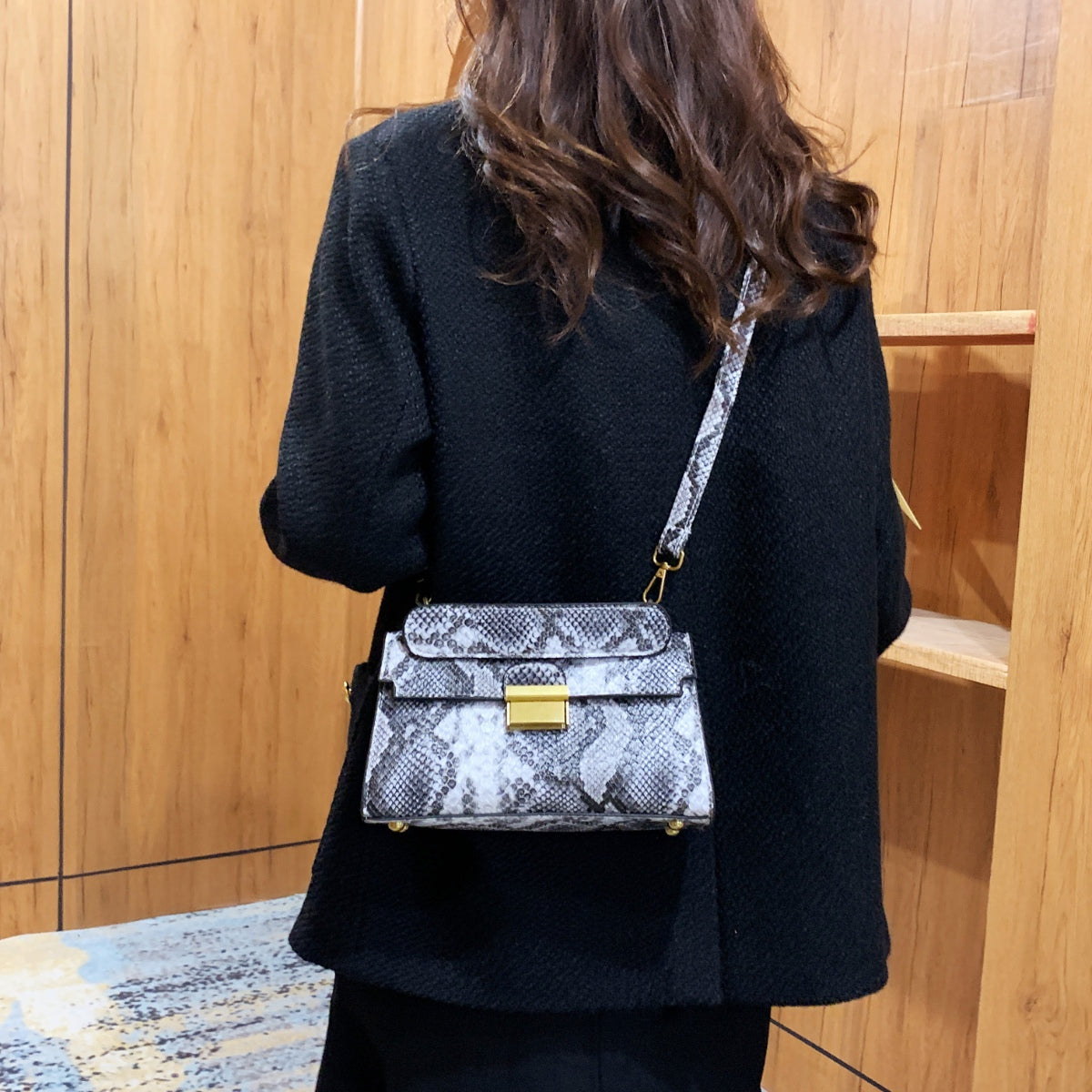 Vegan Leather Snakeskin Print Crossbody Bag