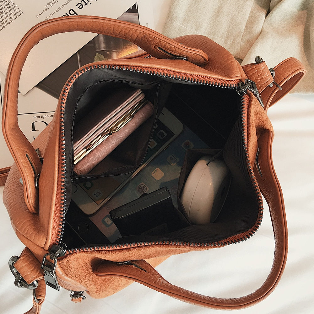 Large Capacity Leather Shoulder Top handle Bag With Rivets Retro Motorcycle Tote Bag - Lily Bloom